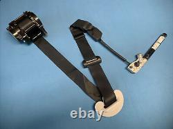 20 23 Tesla Model Y Front Left Driver Seatbelt Retractor & Pretensioner Oem