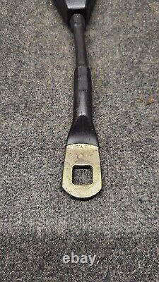 BmW E30 Front Seat Belt Receiver Seat Belt Buckle 1941411