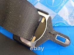 Mercedes Benz W126 seat belt rear bench central 1268605786 420SEL 560SEL