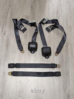 Universal Musclecar Hot Rod Retractable Shoulder Seat Belt Set (2)
